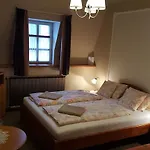 Duna Panzio فندق مبيت وإفطار 4*