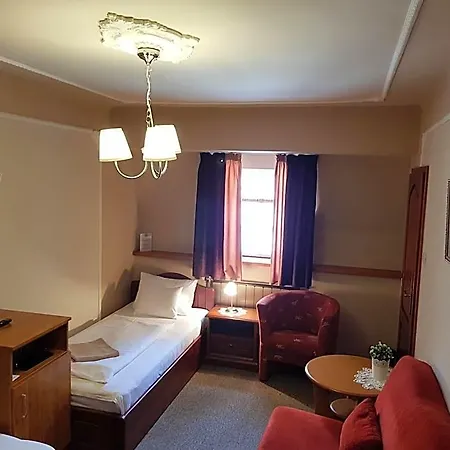 Bed and breakfast Duna Panzió 4*