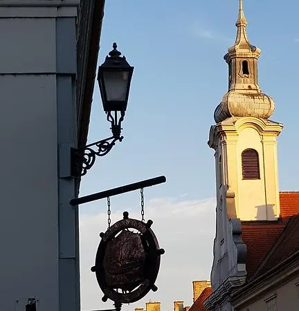 Duna Panzio Oda ve Kahvaltı